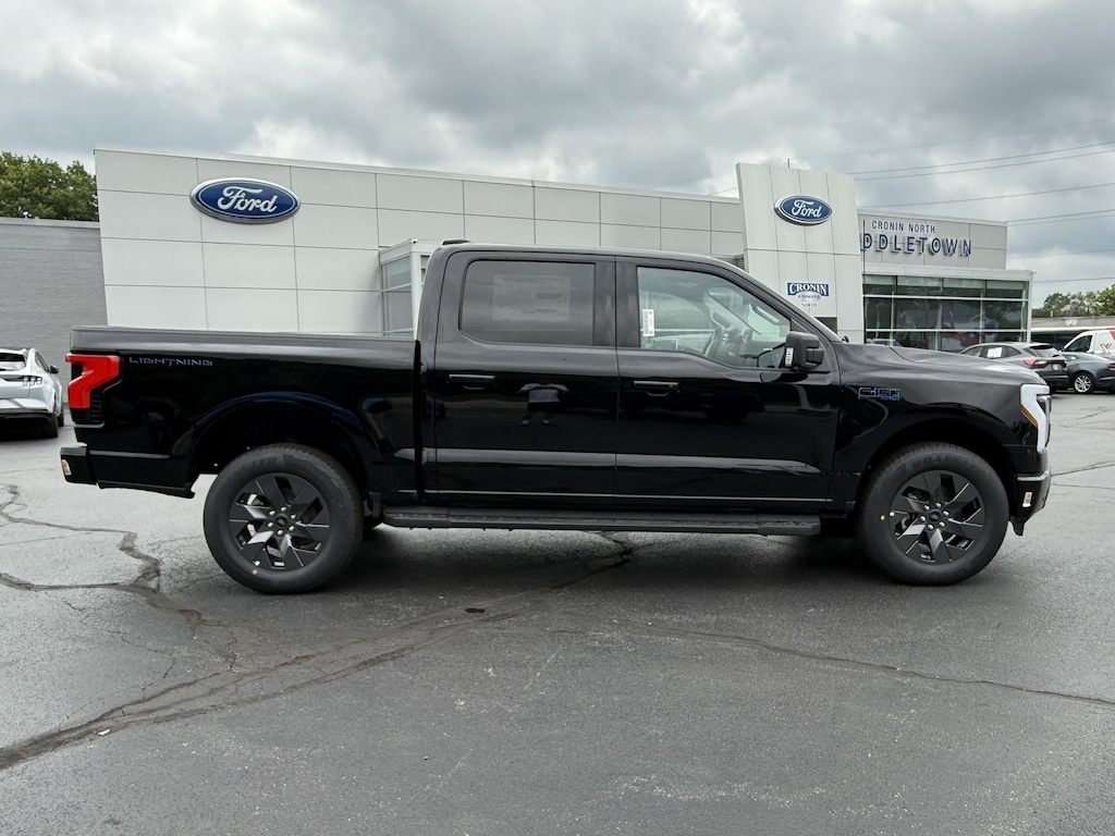 New 2025 Ford F-150 Lightning Flash TRUCK