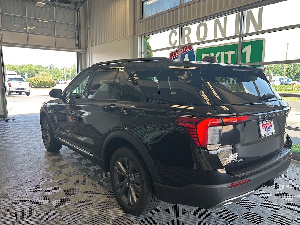 New 2025 Ford Explorer Active SUV