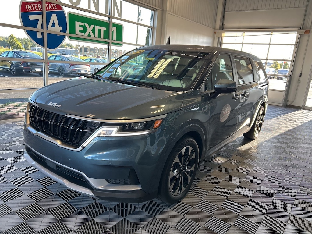 Certified 2024 Kia Carnival EX Passenger Van