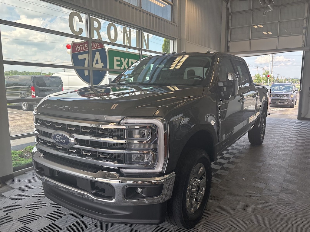 New 2025 Ford F-350 F-350 Lariat TRUCK