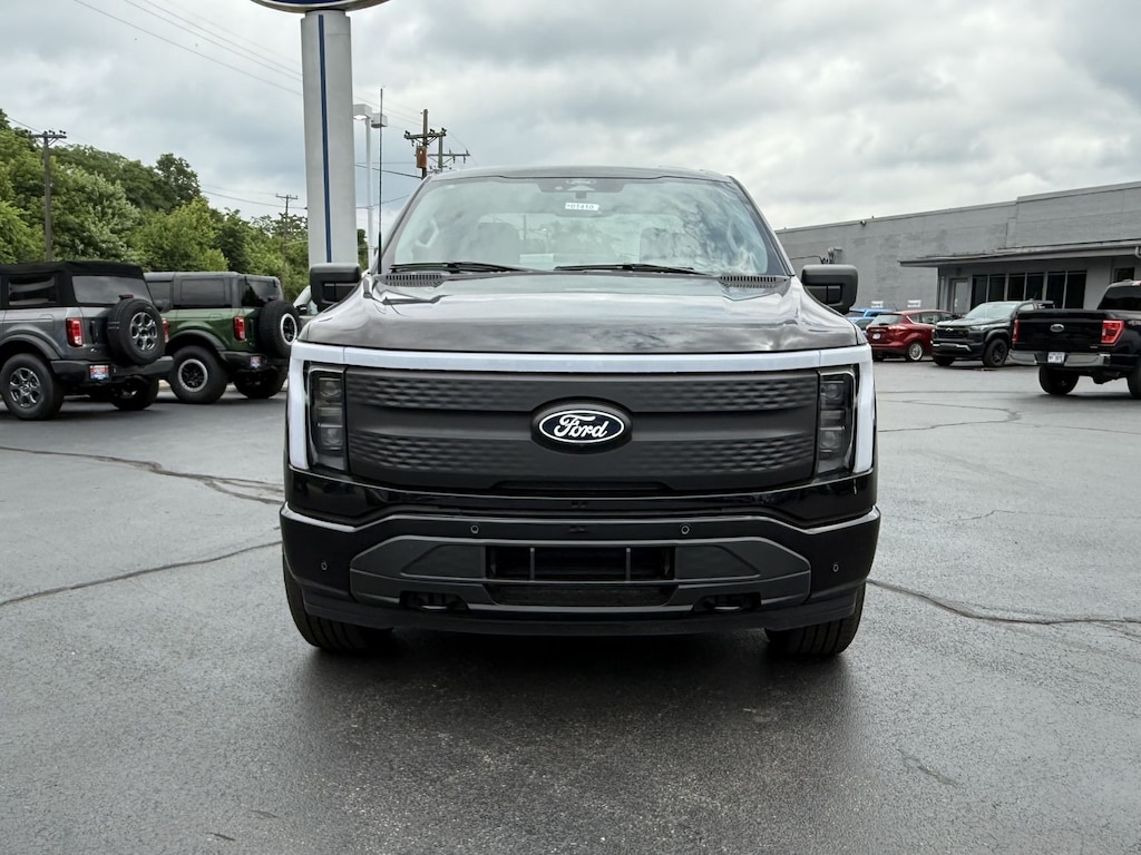 New 2025 Ford F-150 Lightning Flash TRUCK