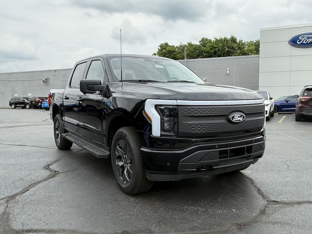 New 2025 Ford F-150 Lightning Flash TRUCK